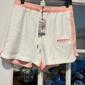 Twenty Women Peach White Color Block Shorts Size M NWT